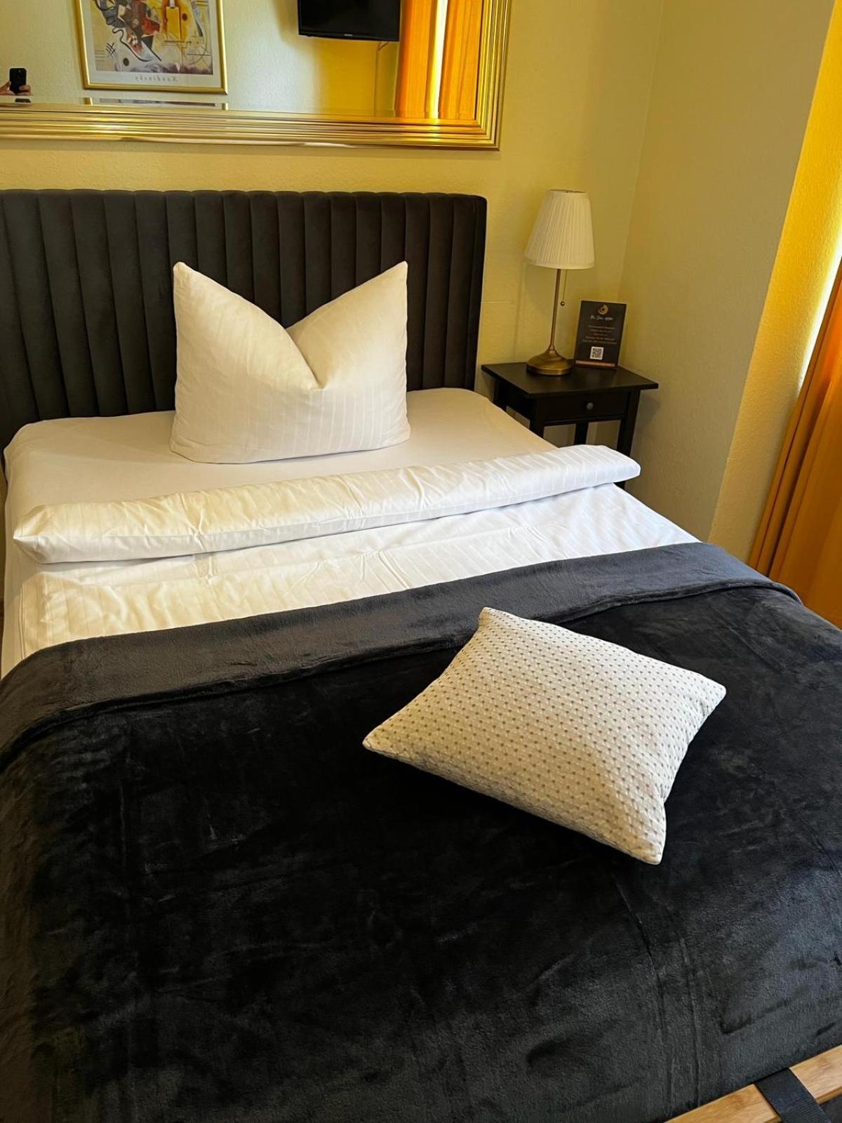 The Soho Altstadt Hotel Dusseldorf Bagian luar foto